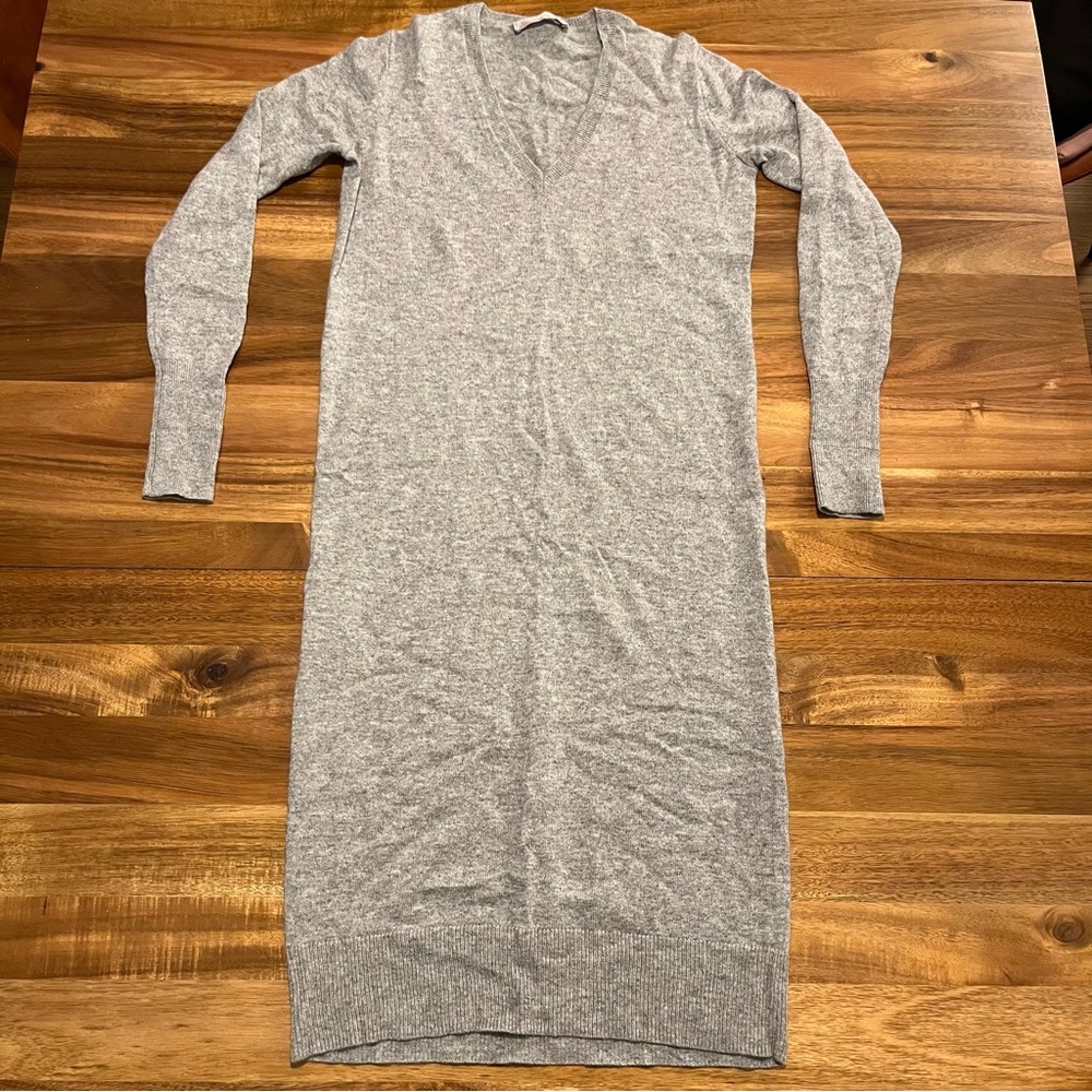 EVERLANE Gray V Neck Cashmere Dress